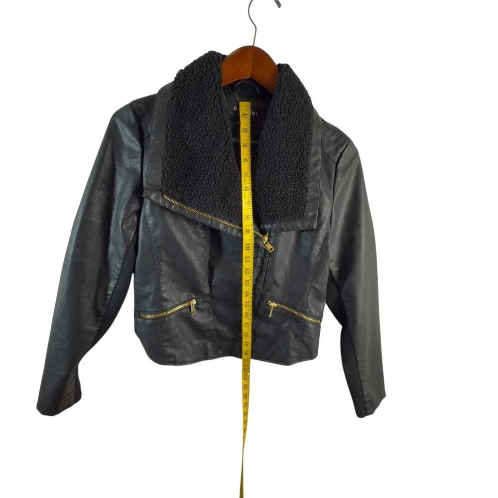Baccini Black Faux Leather Moto Jacket Cropped Sherpa Collar Asym‎ Zip Womens S